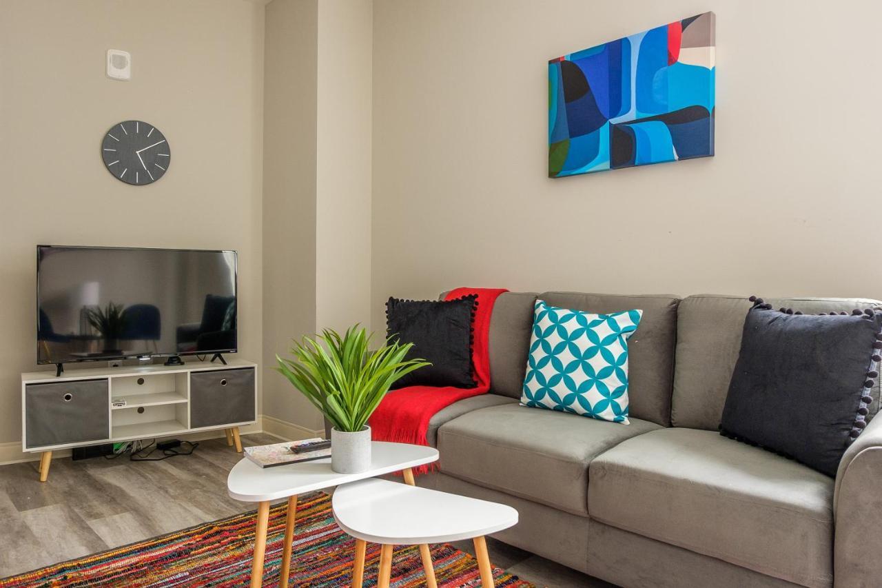 Frontdesk Athlon Apts Downtown Clevelandアパートメント 部屋 写真