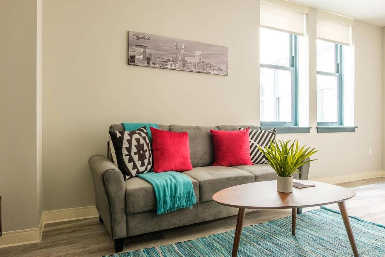 Frontdesk Athlon Apts Downtown Clevelandアパートメント エクステリア 写真